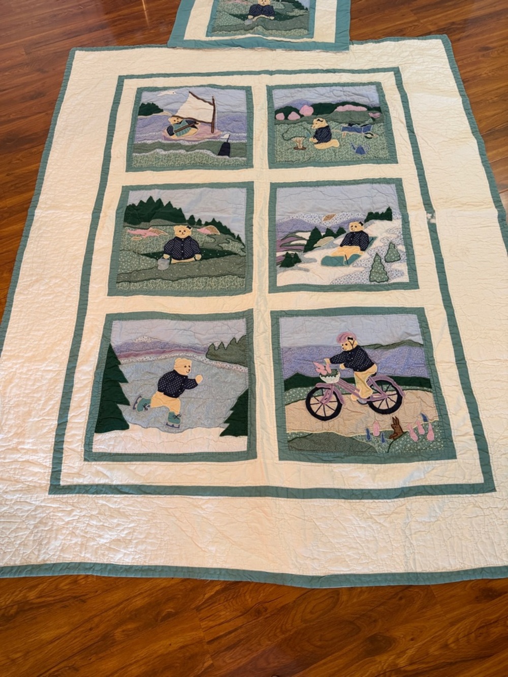 L.L. Bean Cream & Teal Patchwork Applique Quilt and Pillowcase